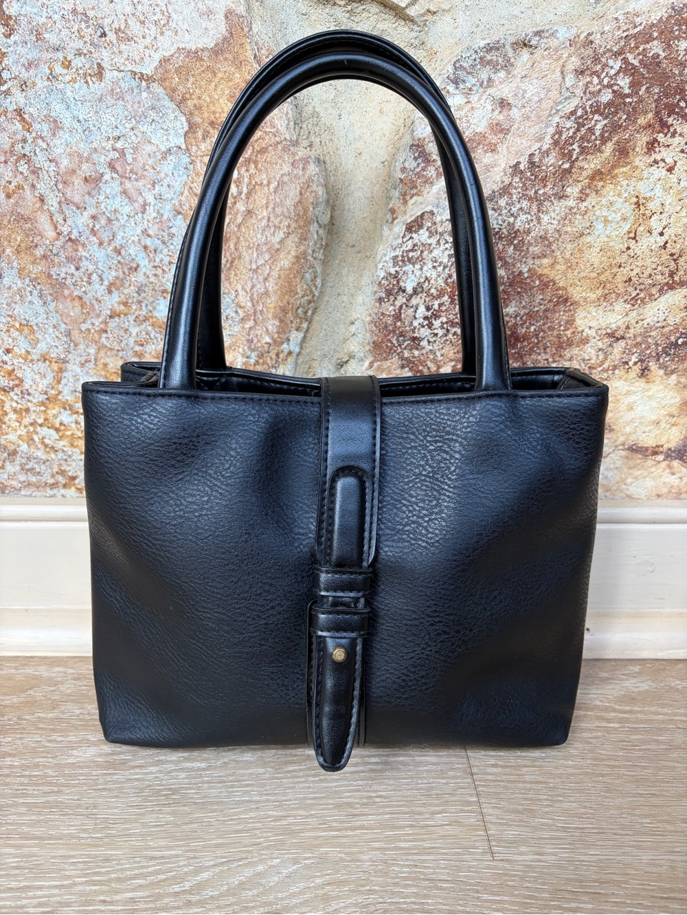 Vintage Classic Small Black Leather Tote Handbag - Liz Claiborne Y2K